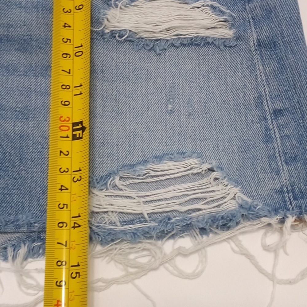 Reformation Lola Denim Jean Short - Picture 8 of 9